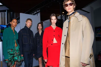 Look 11